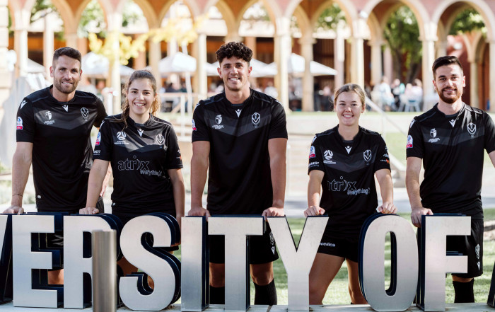 AUSC senior men and women kits